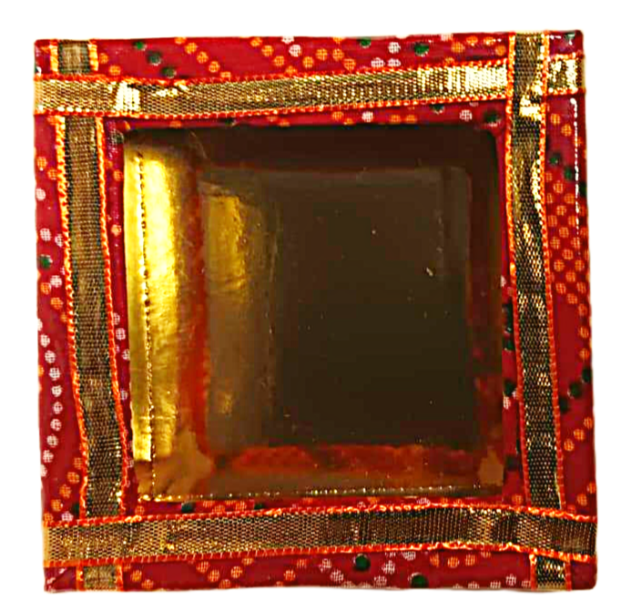 Red Bandhani Sweet Box 1/4 KG  (Square)