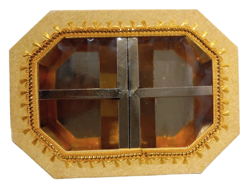 Empty DryFruit Boxes in Octagon Shape - 4 Compartment (300Gms) - 10 x 7"