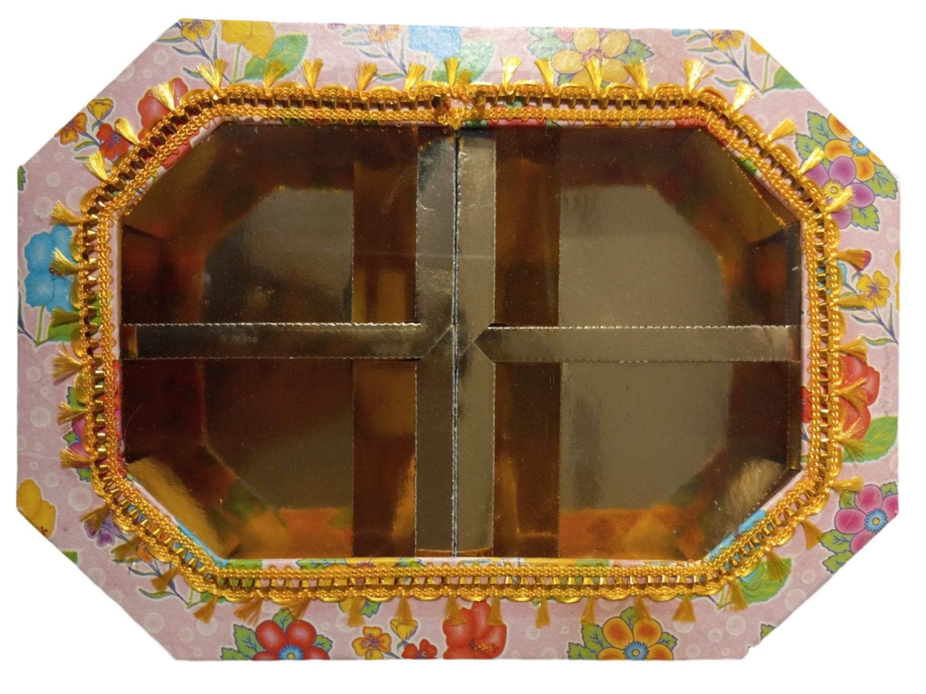 Empty DryFruit Boxes in Octagon Shape - 4 Compartment (300Gms) - 10 x 7"